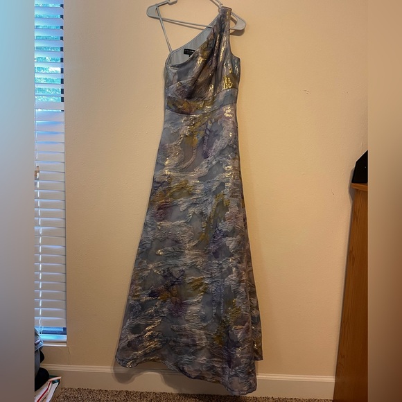 Aiden Mattox Formal Dress, size 2 - Picture 3 of 6